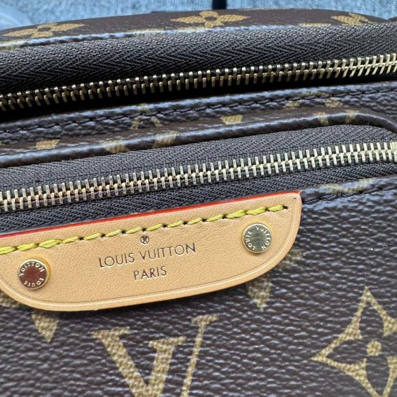 100% Authentic Louis Vuitton Leather Belt Bag - Picture 9 of 13